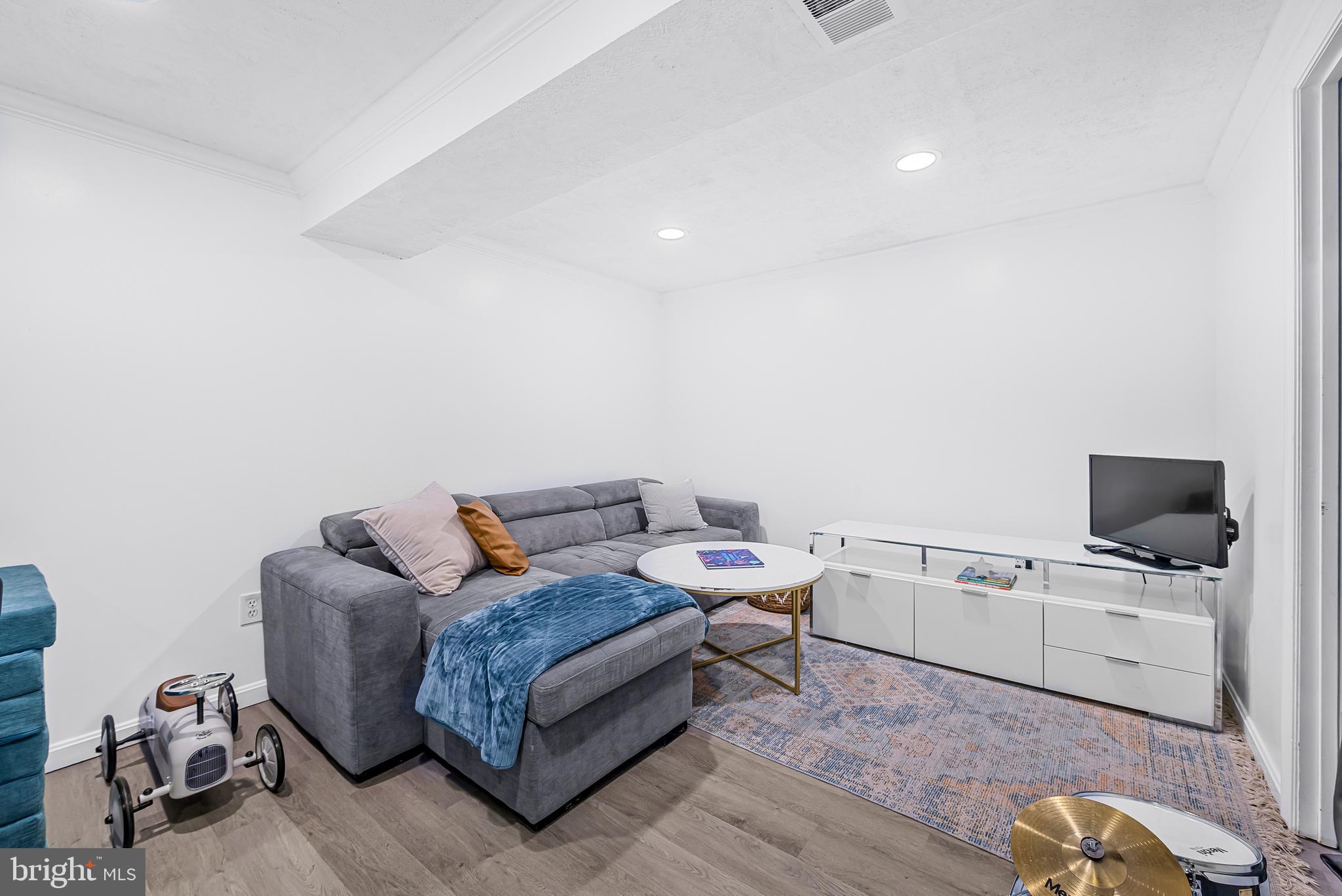 POTOMAC COMMONS - Residential