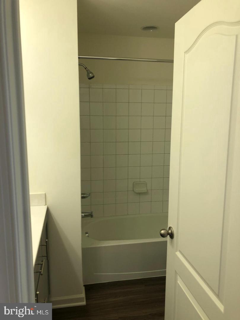 FREEDOM MANOR - Residential Lease