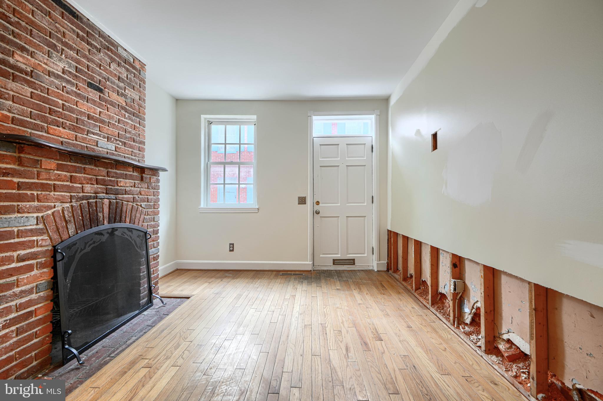 42 E HAMBURG STREET E