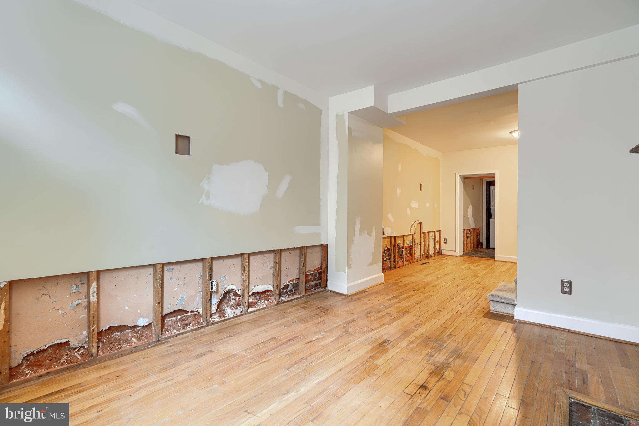 42 E HAMBURG STREET E