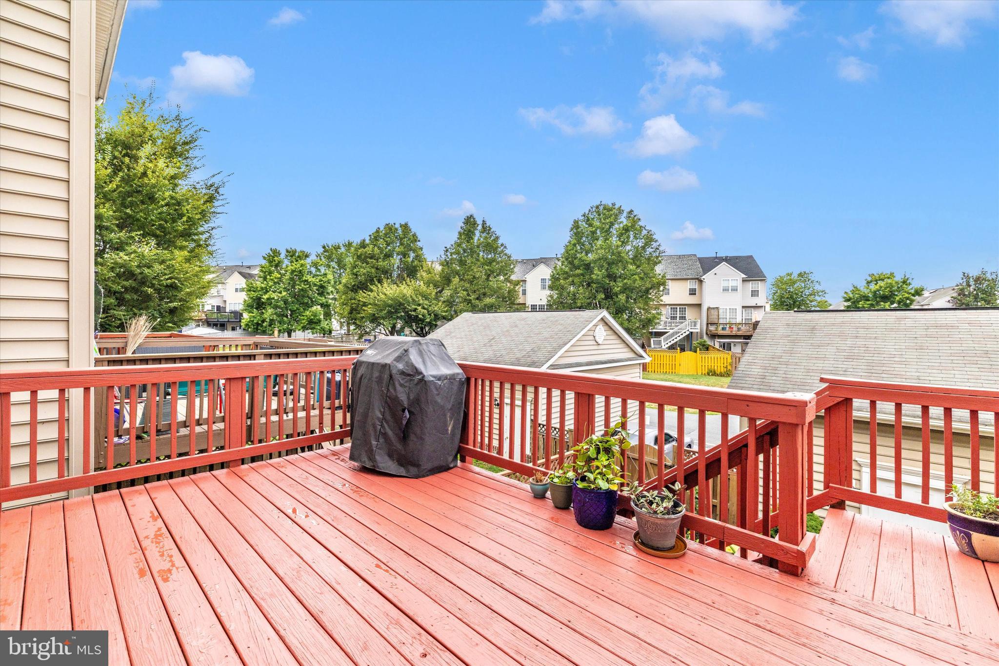 NORTH CROSSING - Residential