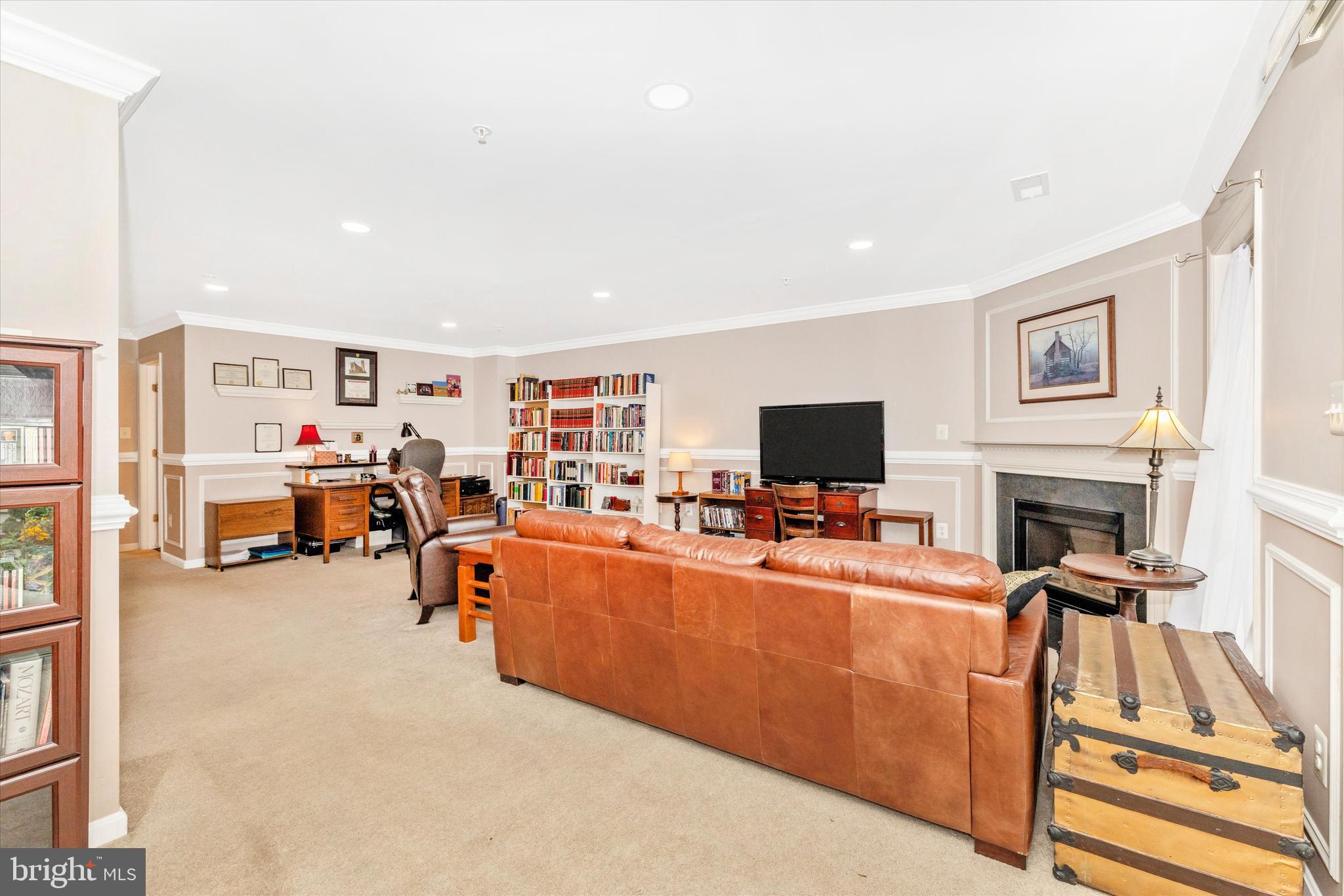 NORTH CROSSING - Residential