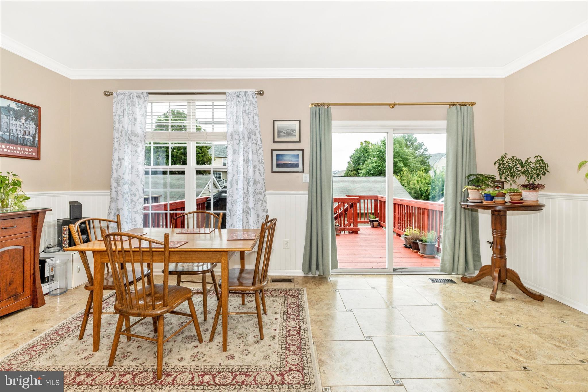 NORTH CROSSING - Residential