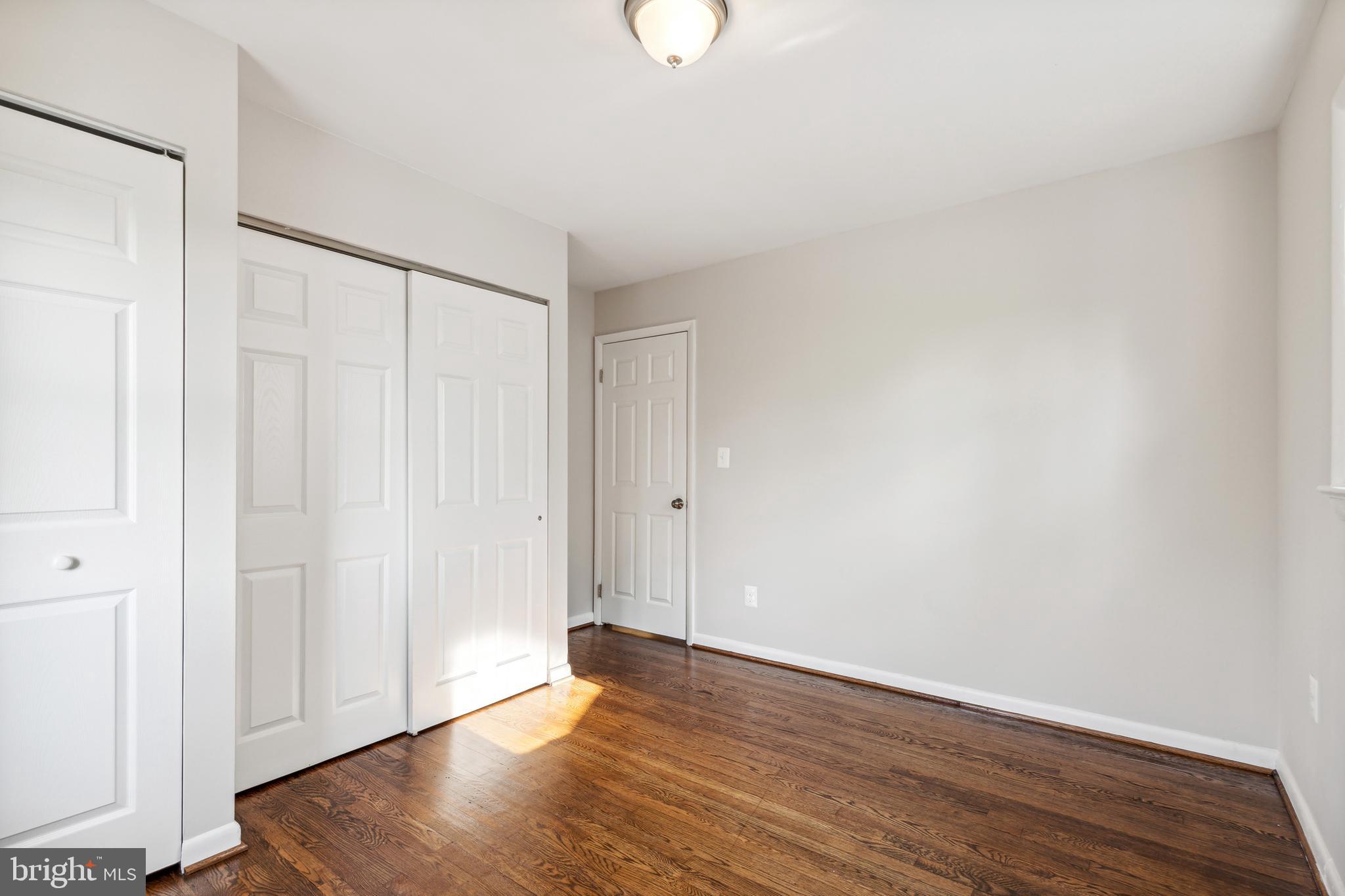 RIVERDALE - Residential