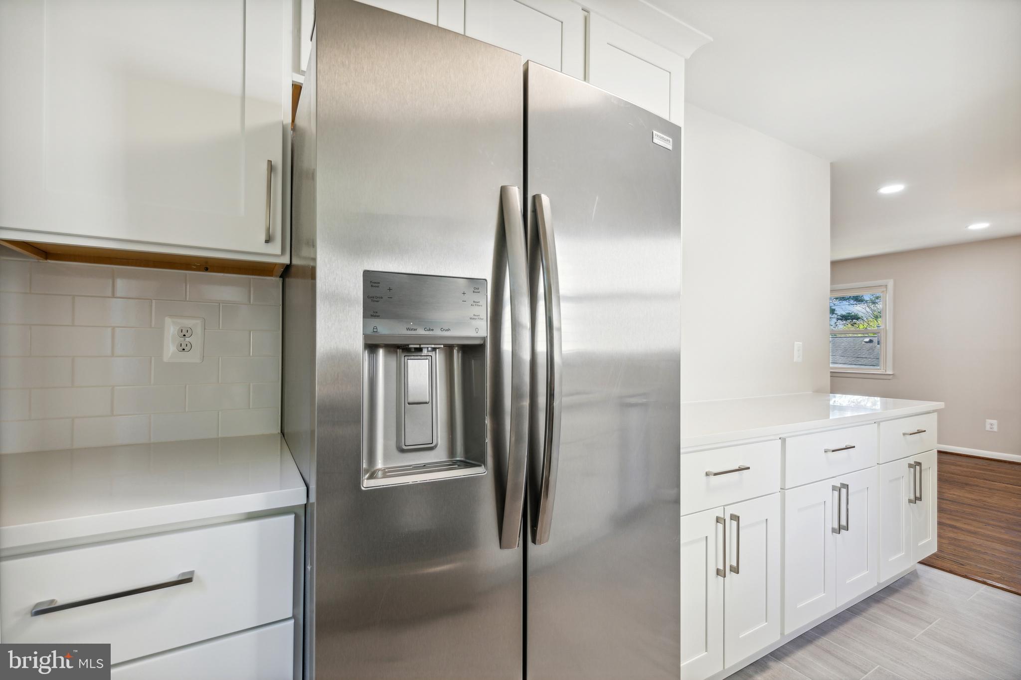 RIVERDALE - Residential