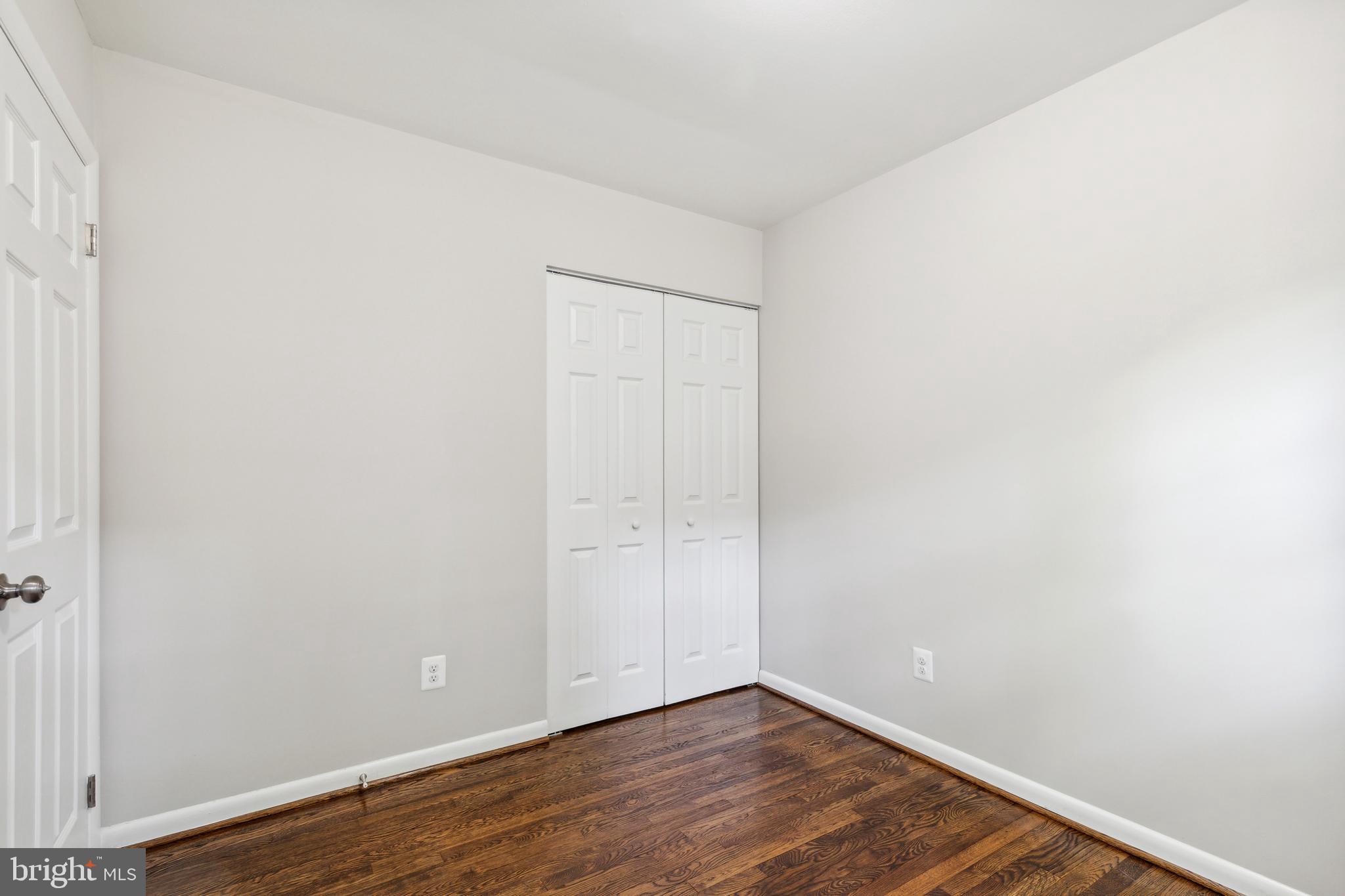 RIVERDALE - Residential