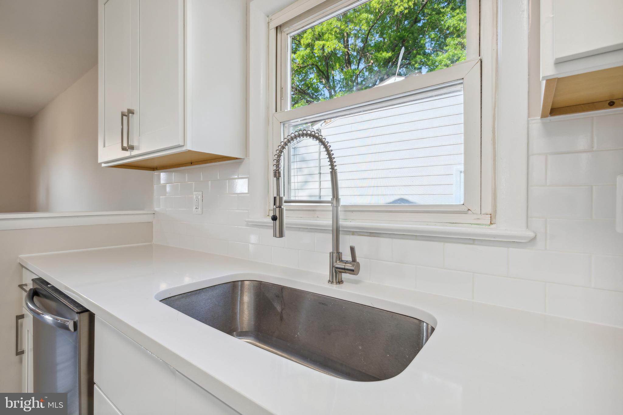 RIVERDALE - Residential