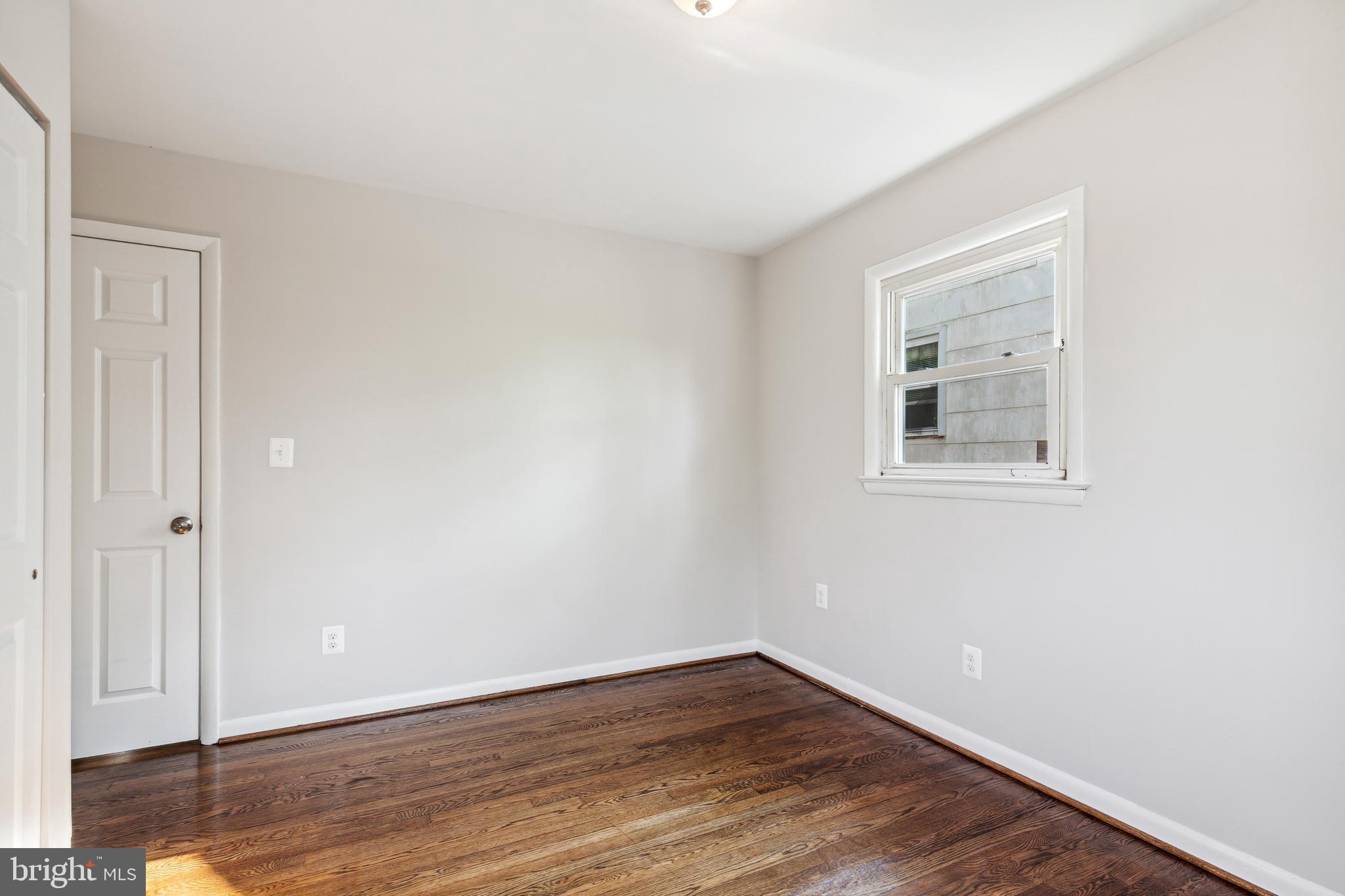 RIVERDALE - Residential