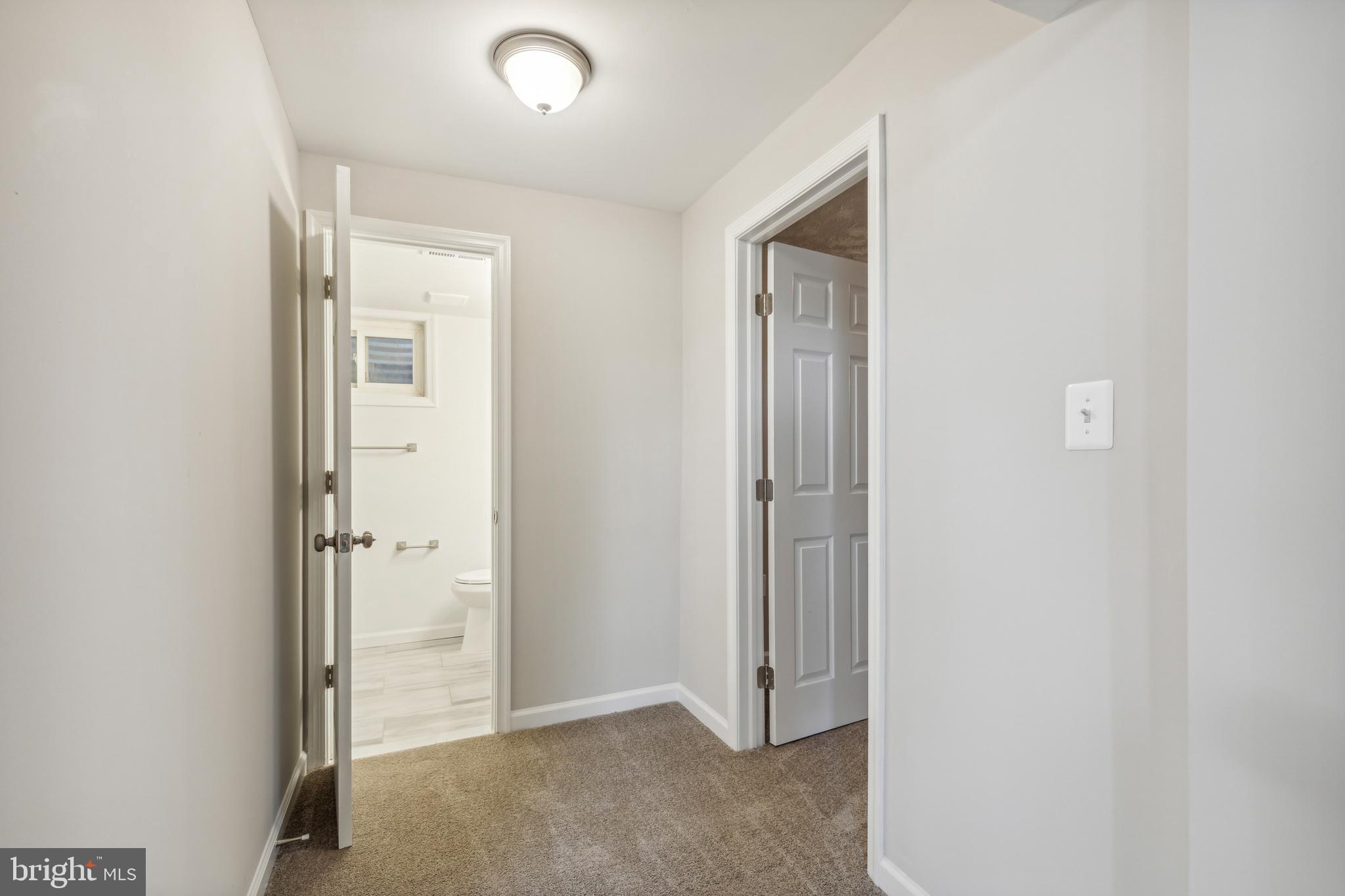 RIVERDALE - Residential