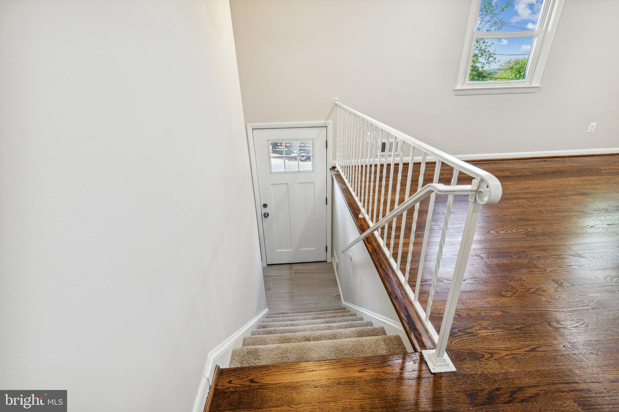 RIVERDALE - Residential