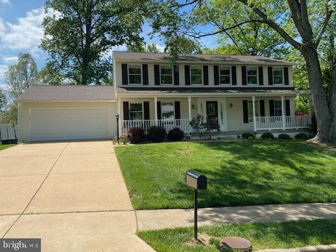 Photo of 7594 Vogels Way, SPRINGFIELD, VA 22153 (MLS # VAFX2293602)