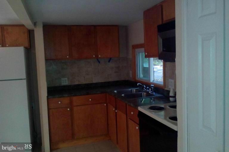 JONES - Residential Lease