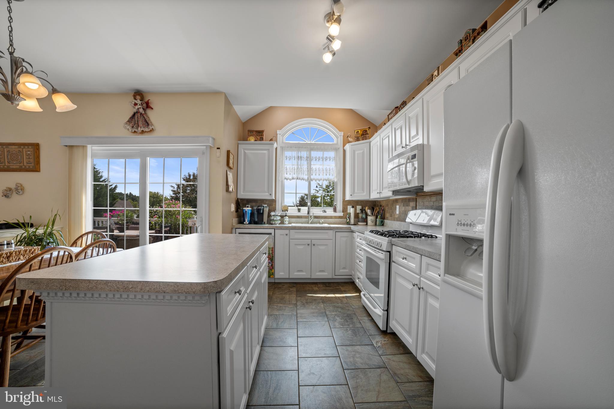 PROVIDENCE HILL - Residential