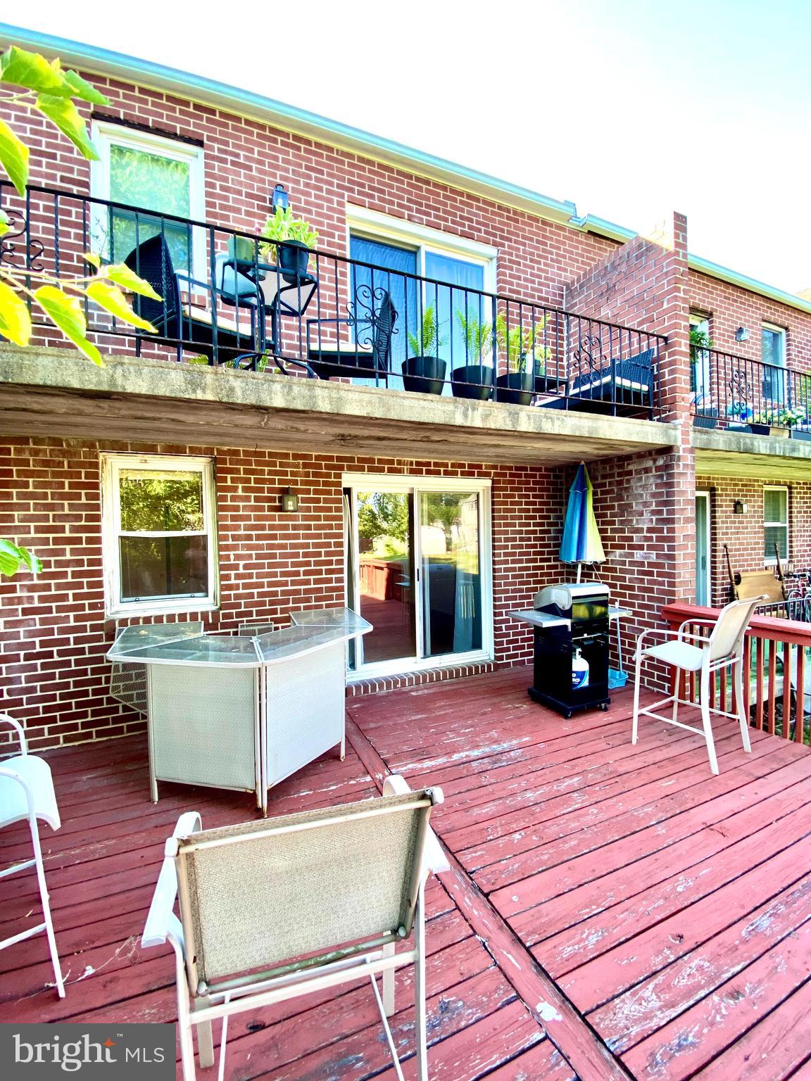 RIDLEY PARK - Residential Lease