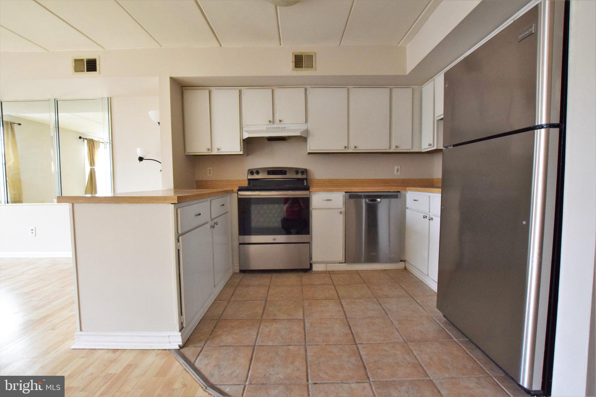 RIDLEY PARK - Residential Lease