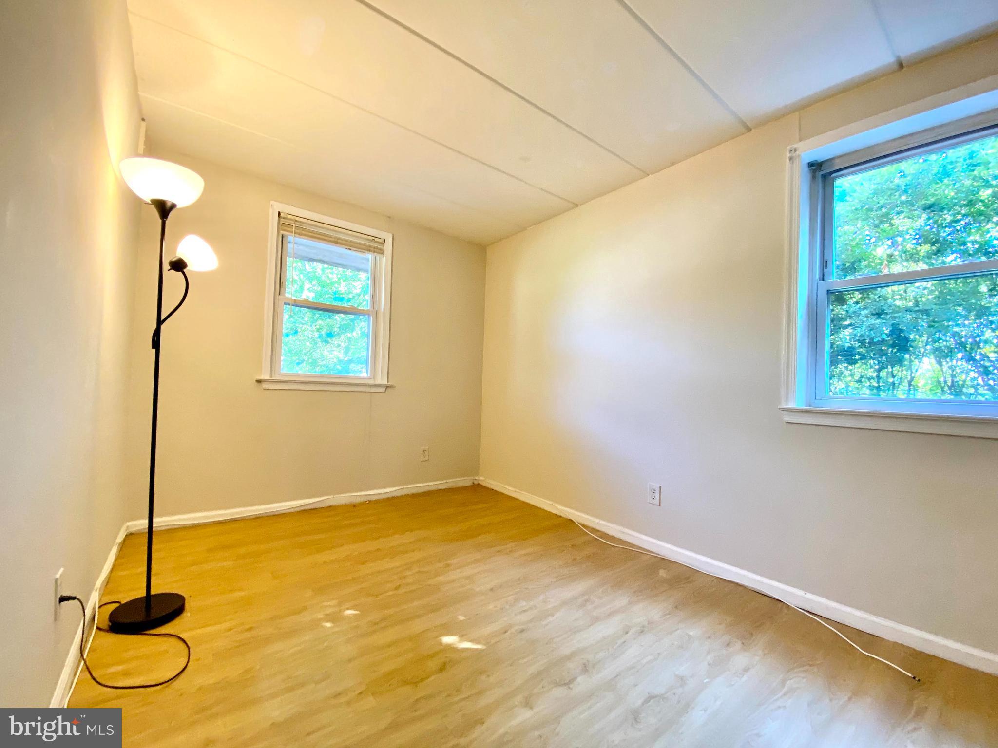 RIDLEY PARK - Residential Lease