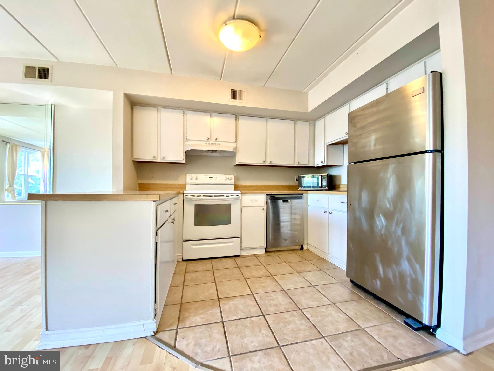 RIDLEY PARK - Residential Lease