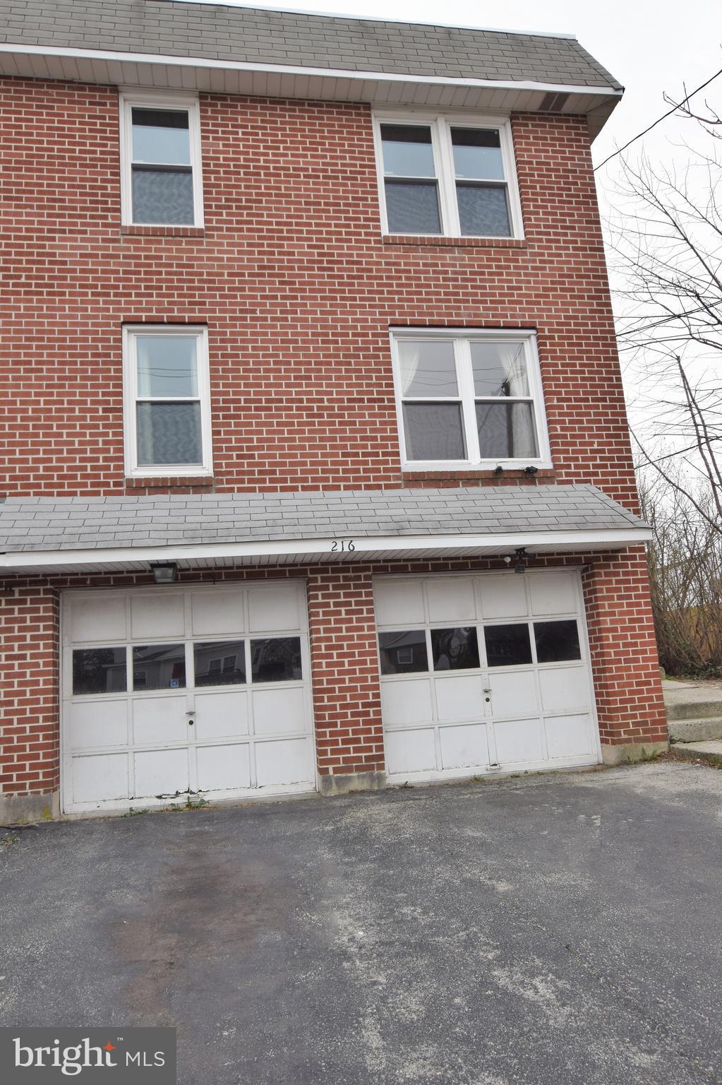 RIDLEY PARK - Residential Lease