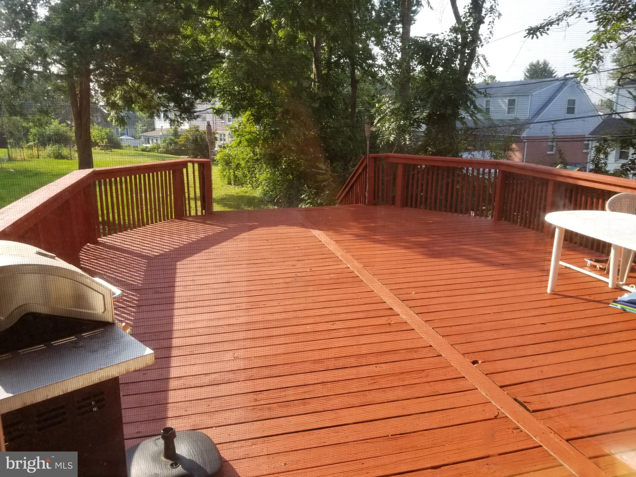 RIDLEY PARK - Residential Lease