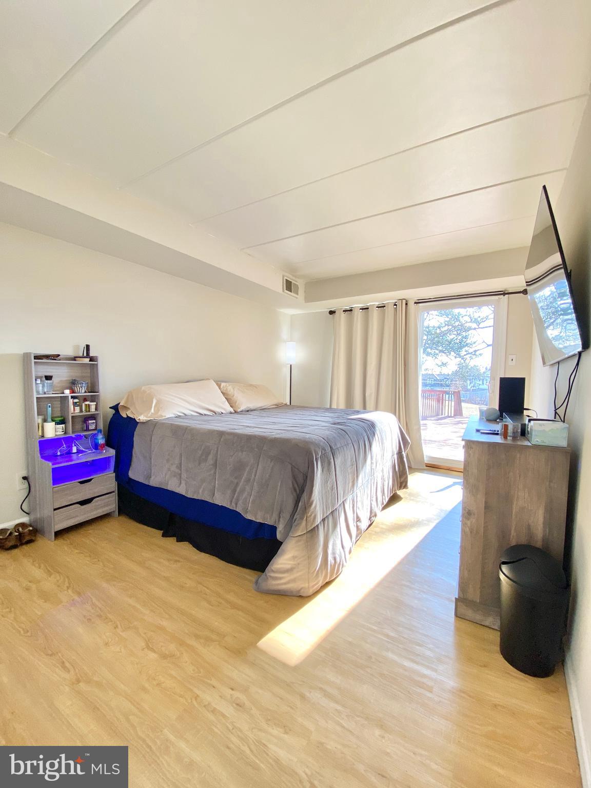 RIDLEY PARK - Residential Lease