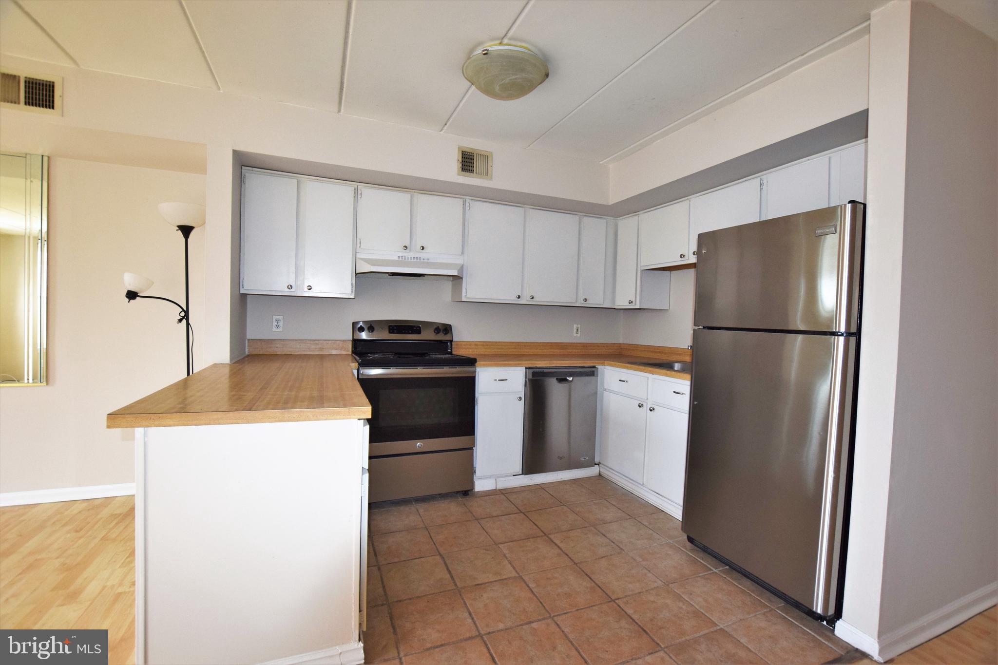 RIDLEY PARK - Residential Lease