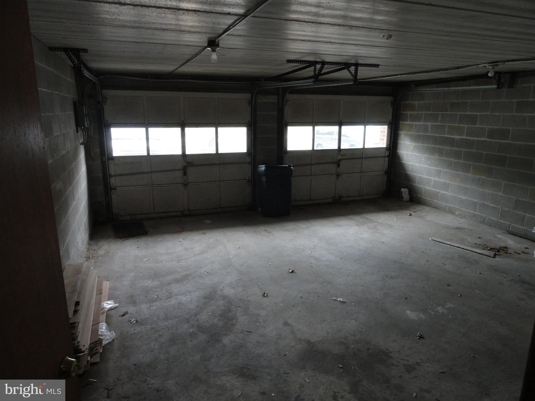 RIDLEY PARK - Residential Lease