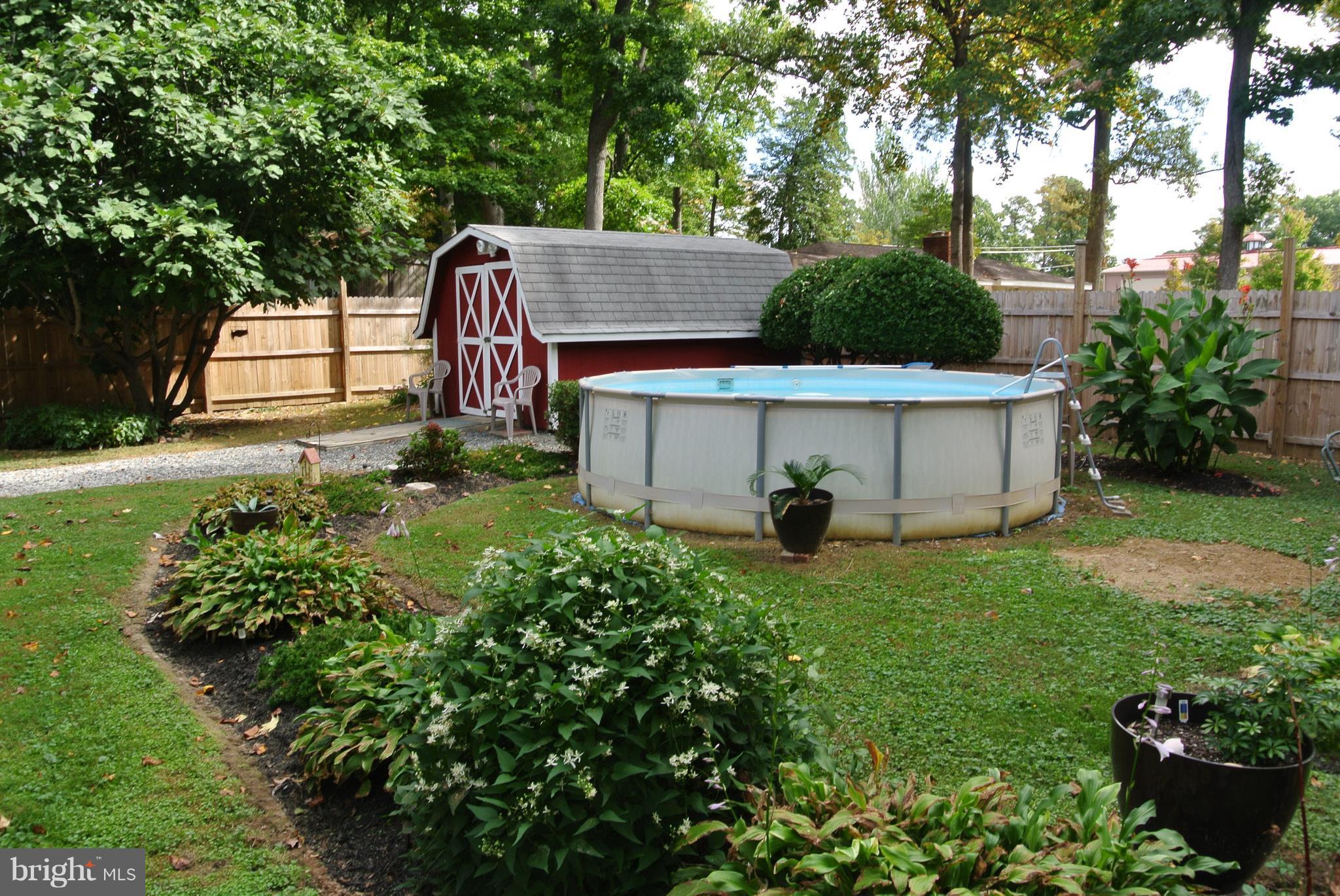 COBB ISLAND - Residential