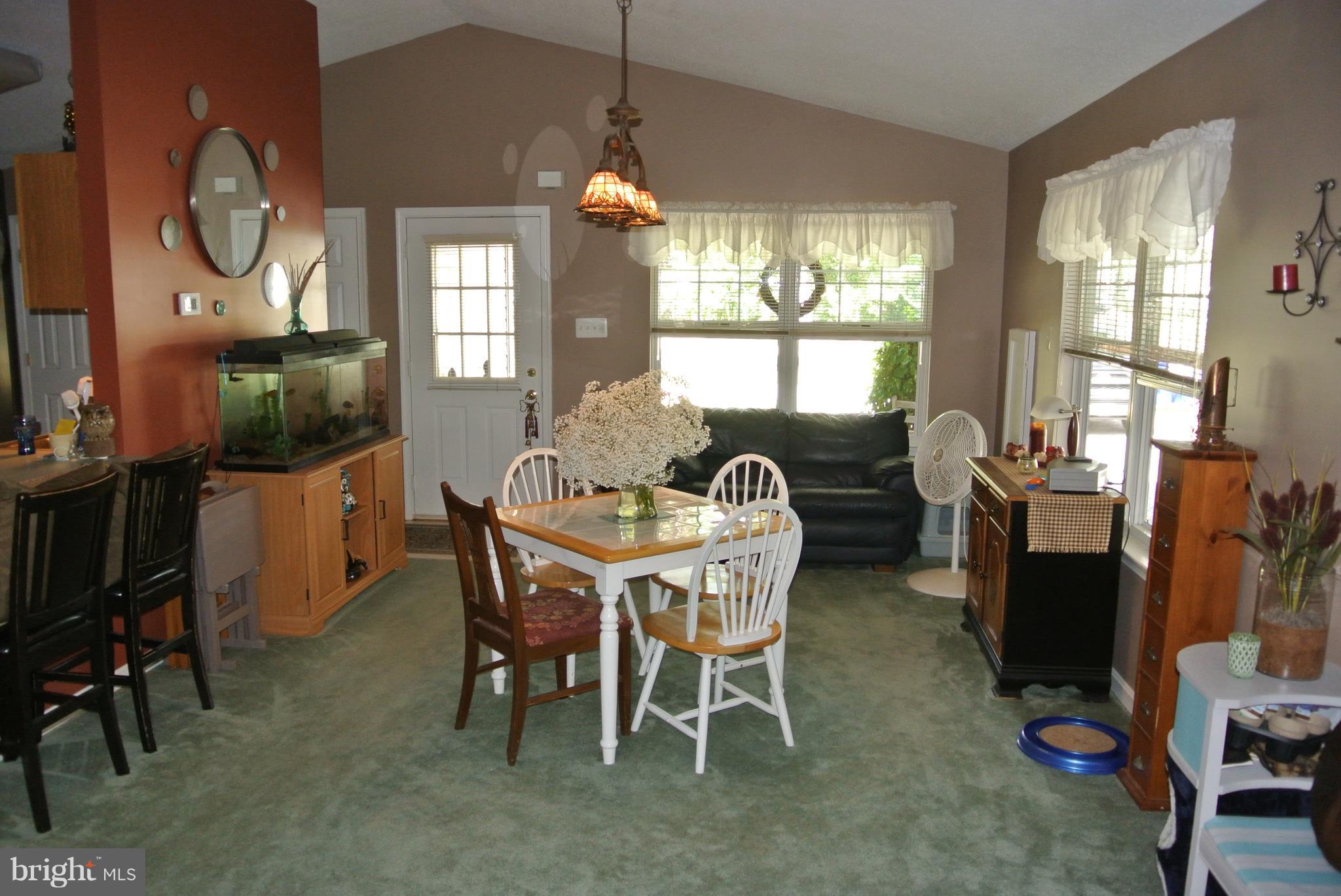 COBB ISLAND - Residential