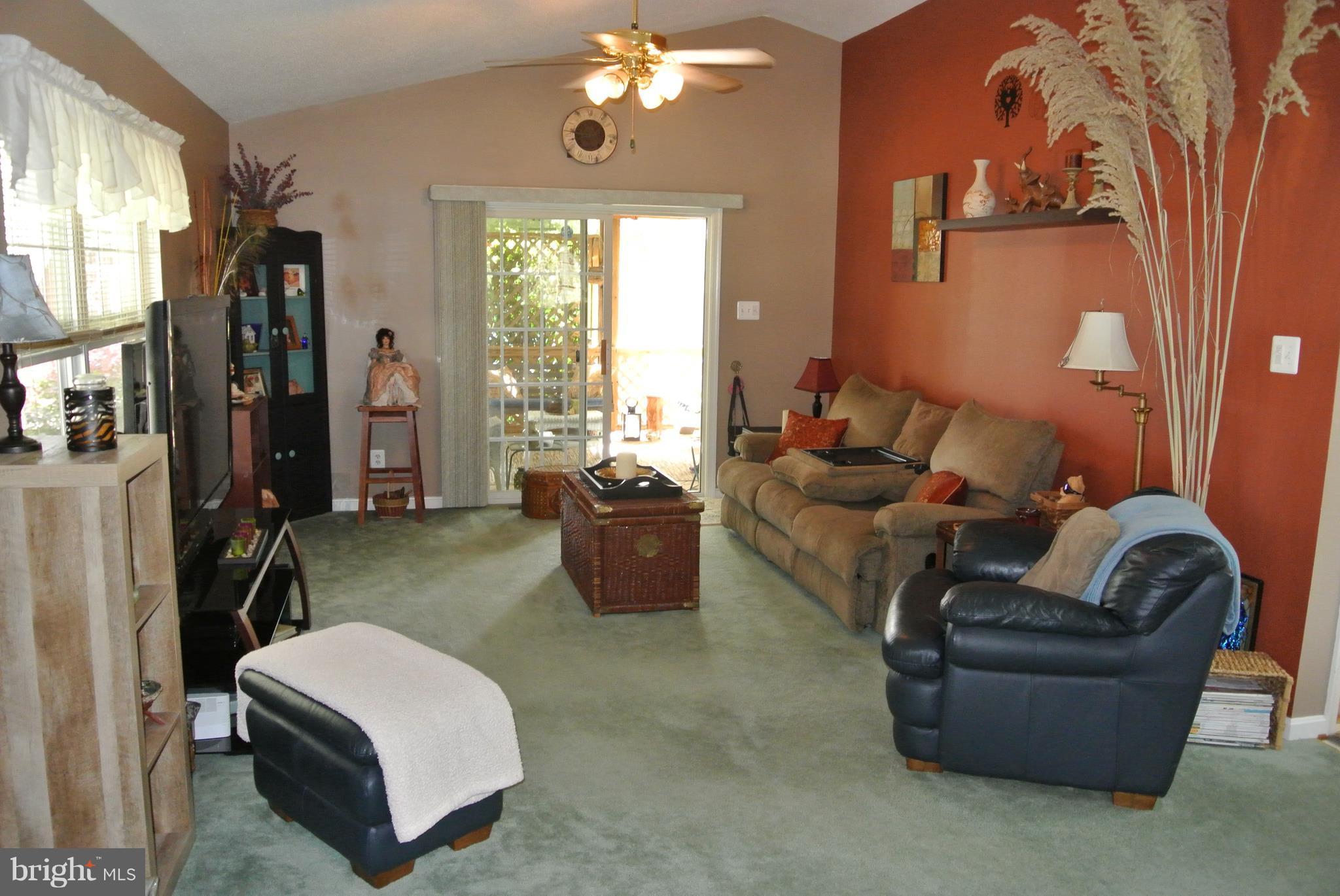 COBB ISLAND - Residential