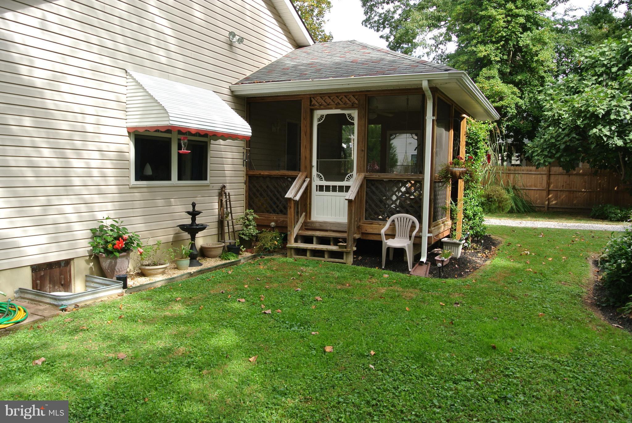 COBB ISLAND - Residential