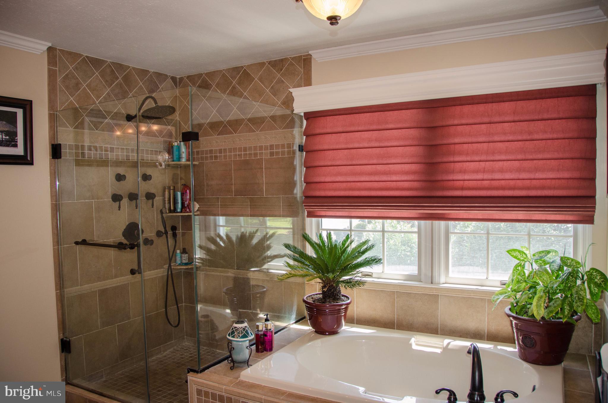 GLENWOOD GARTH - Residential