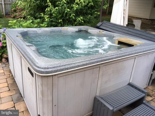 GLENWOOD GARTH - Residential