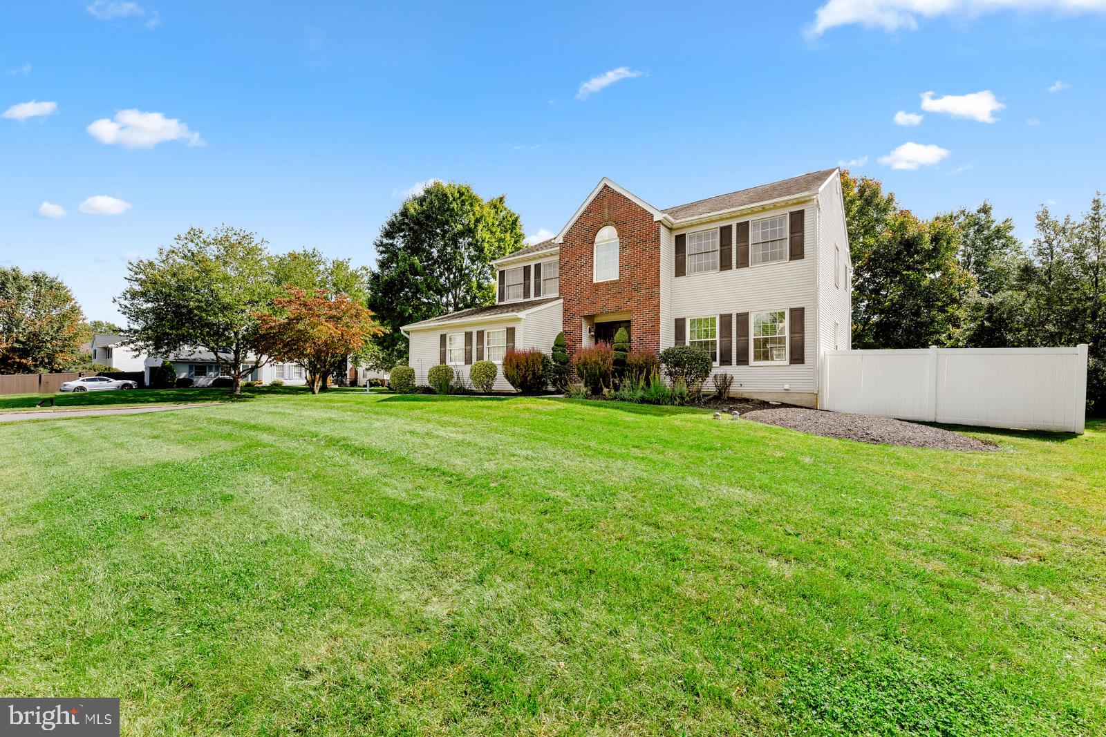 1389 FOUNTAIN ROAD