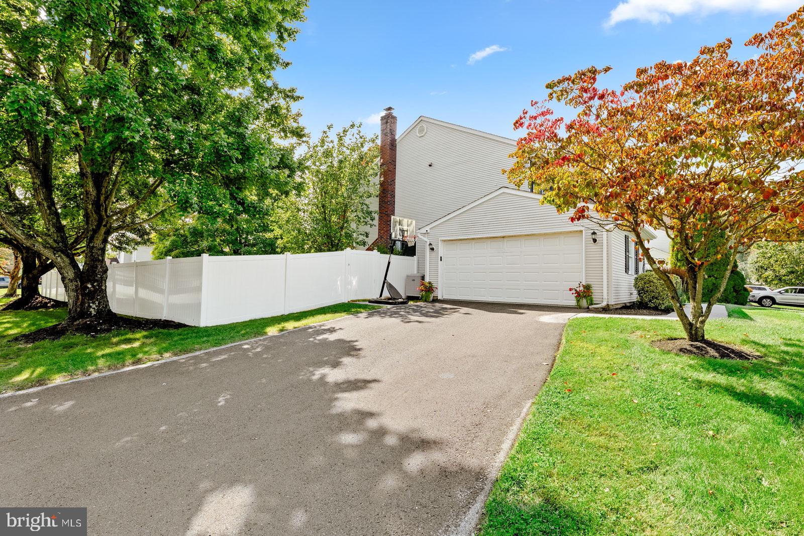 1389 FOUNTAIN ROAD
