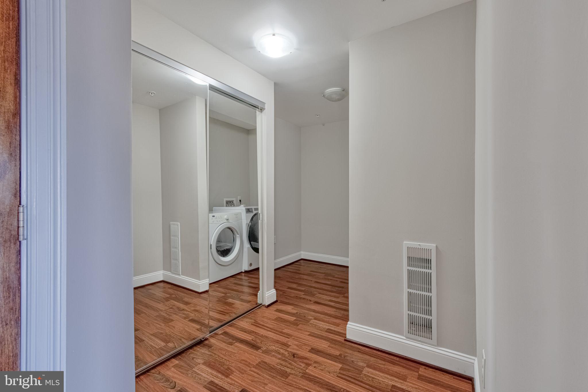 ISABELLA AT MONTICELLO MEWS - Residential