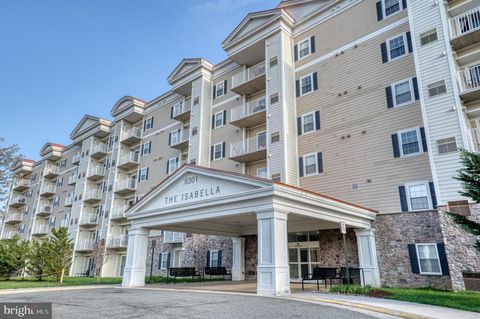 Photo of 6301 Edsall Road #418, ALEXANDRIA, VA 22312 (MLS # VAFX2290152)