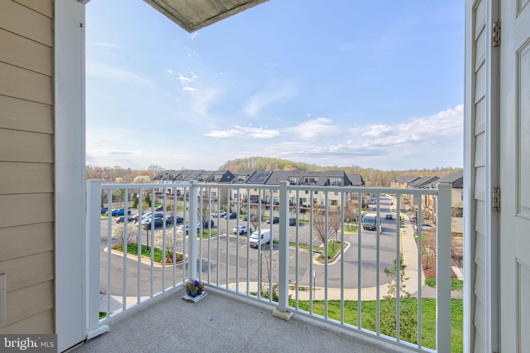 ISABELLA AT MONTICELLO MEWS - Residential