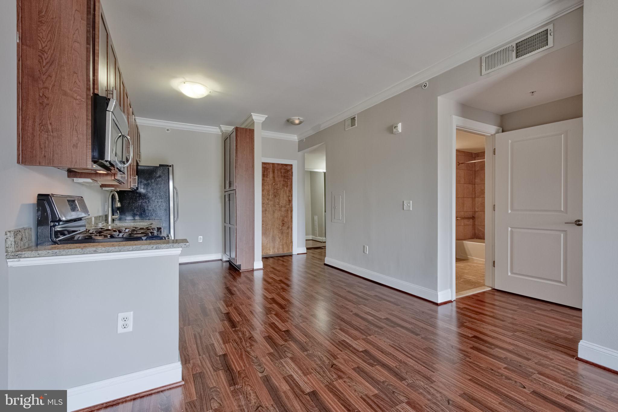 ISABELLA AT MONTICELLO MEWS - Residential