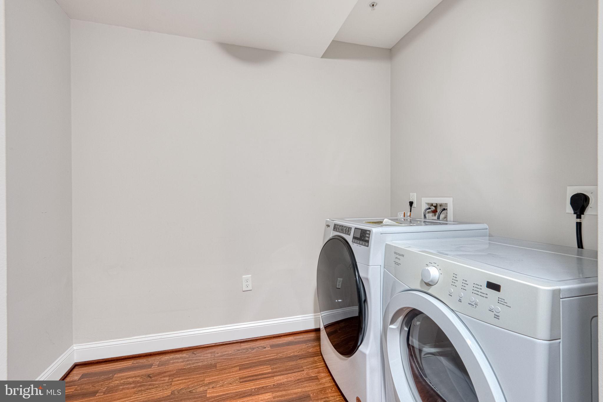 ISABELLA AT MONTICELLO MEWS - Residential