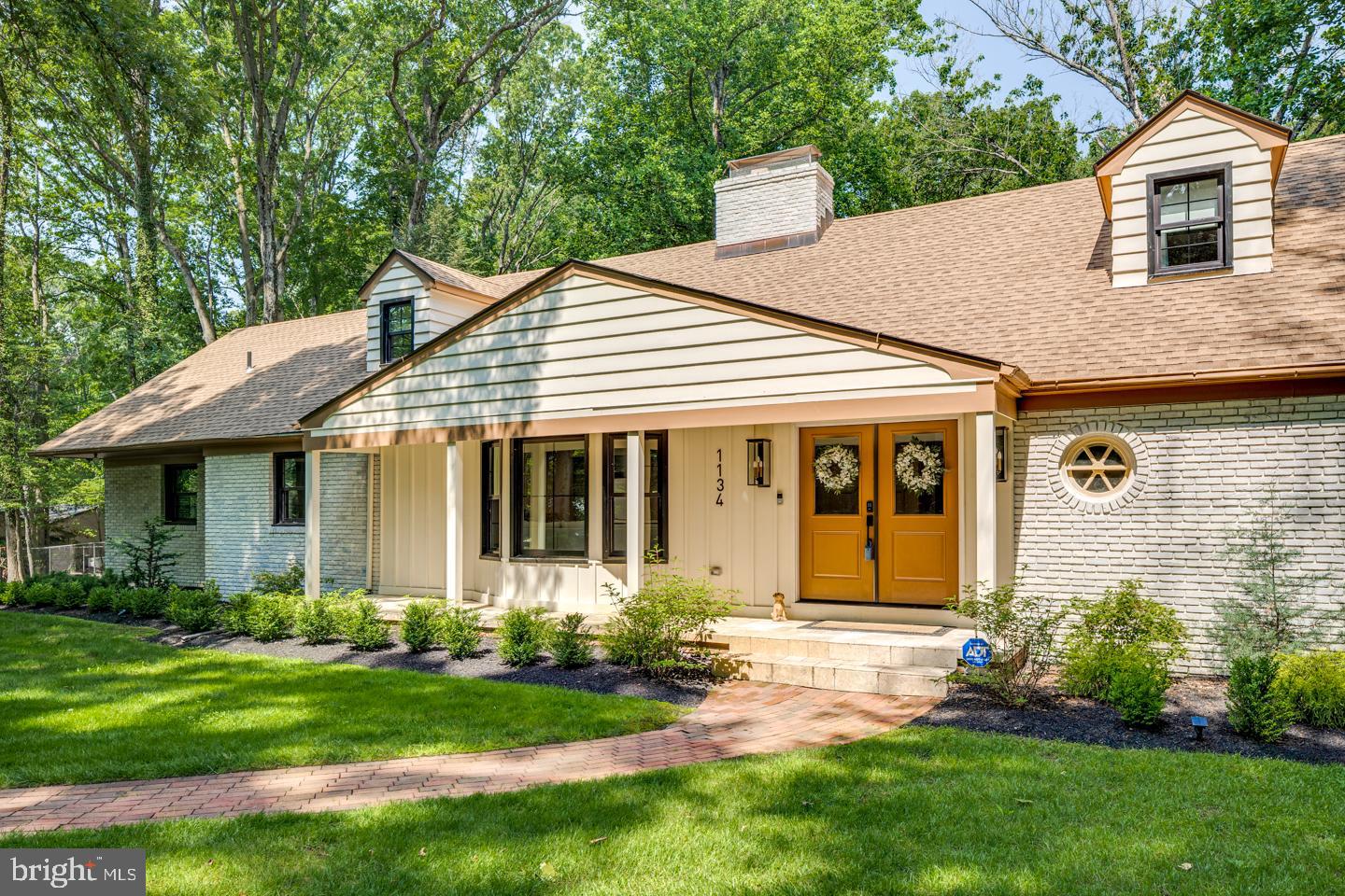 1134 WINDING DRIVE