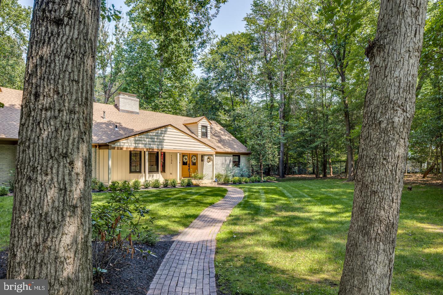 1134 WINDING DRIVE