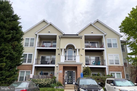 Photo of 4144 Fountainside Lane #102, FAIRFAX, VA 22030 (MLS # VAFX2343822)