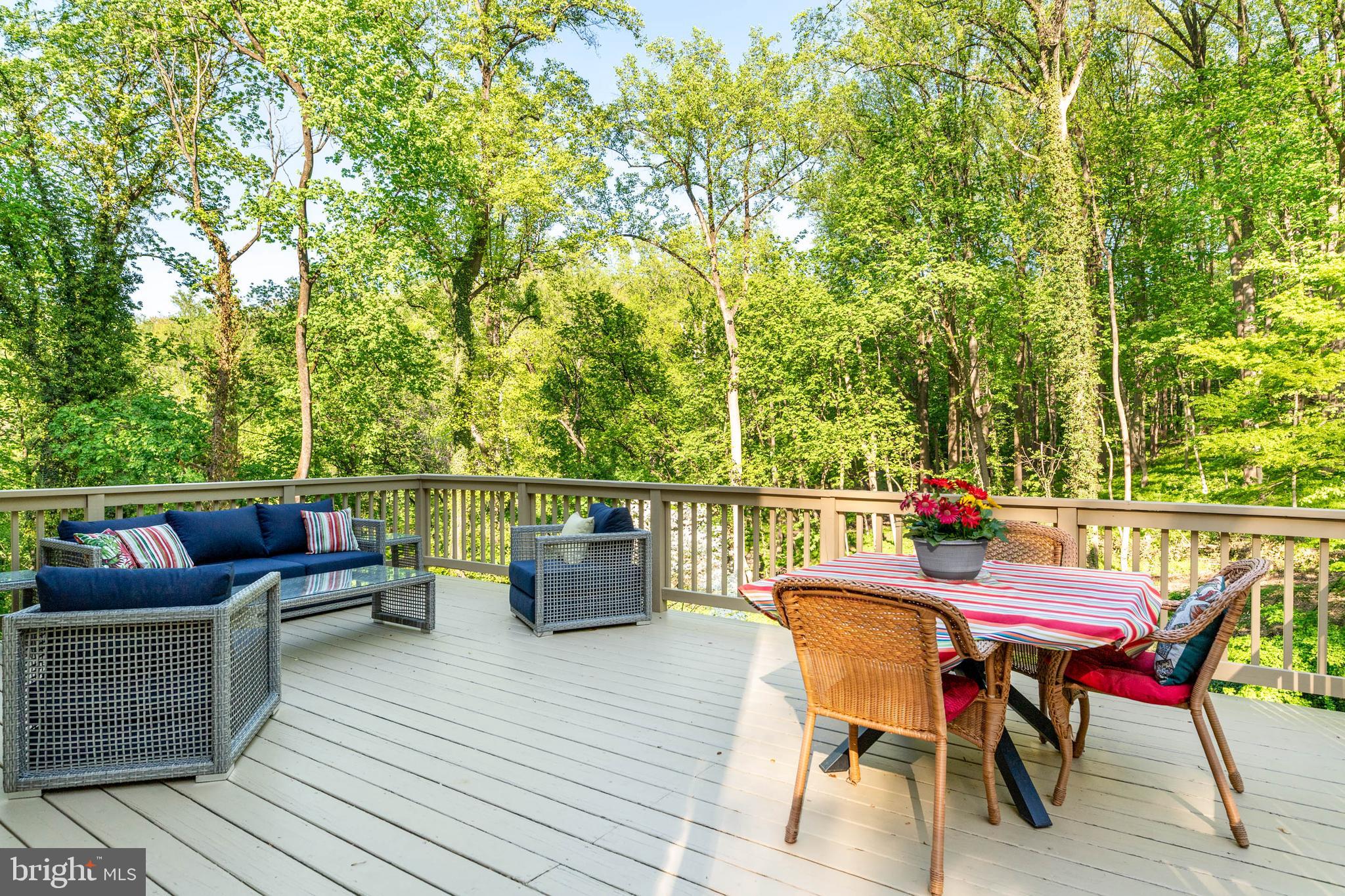 GLADWYNE - Residential