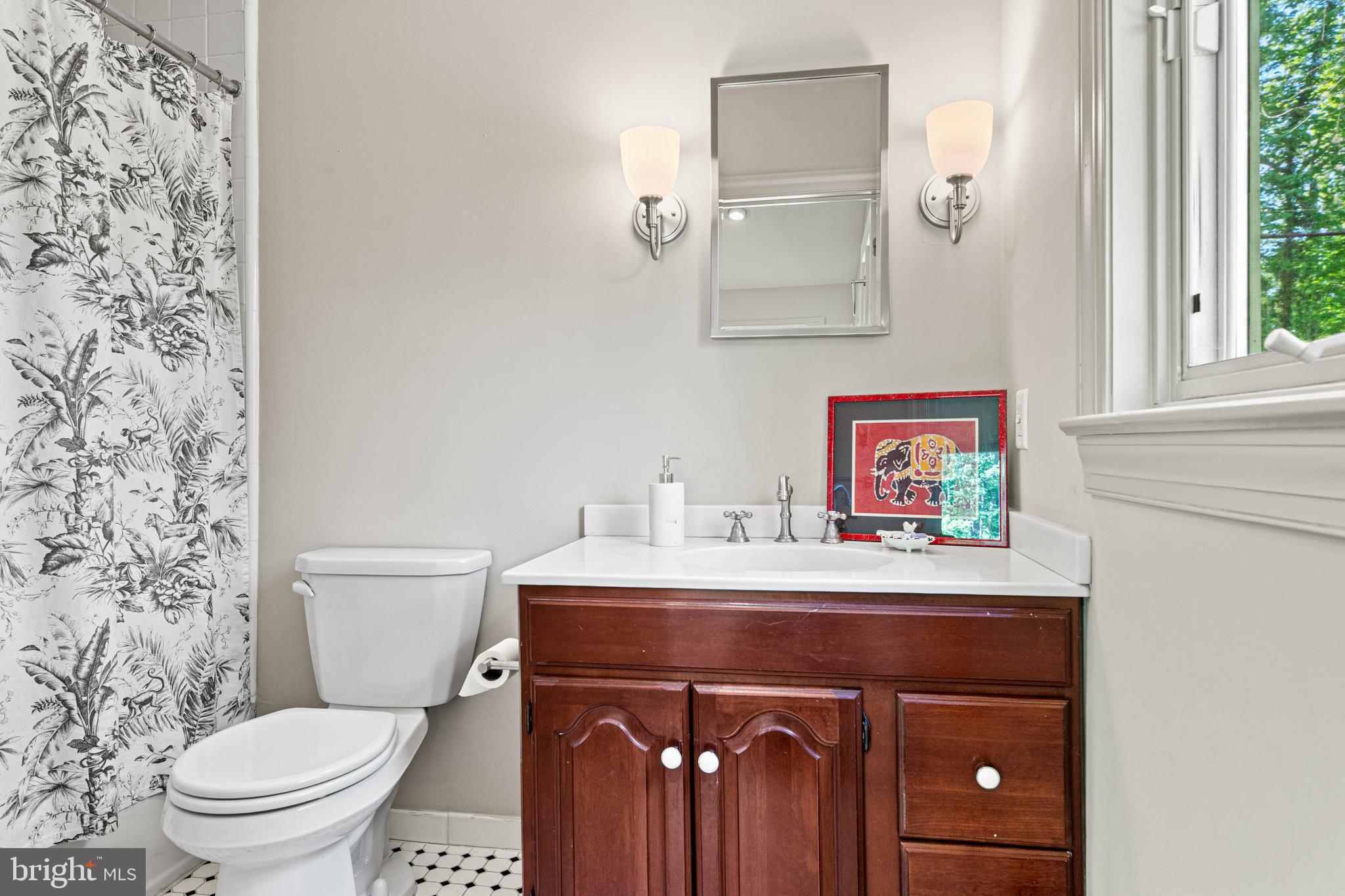 GLADWYNE - Residential