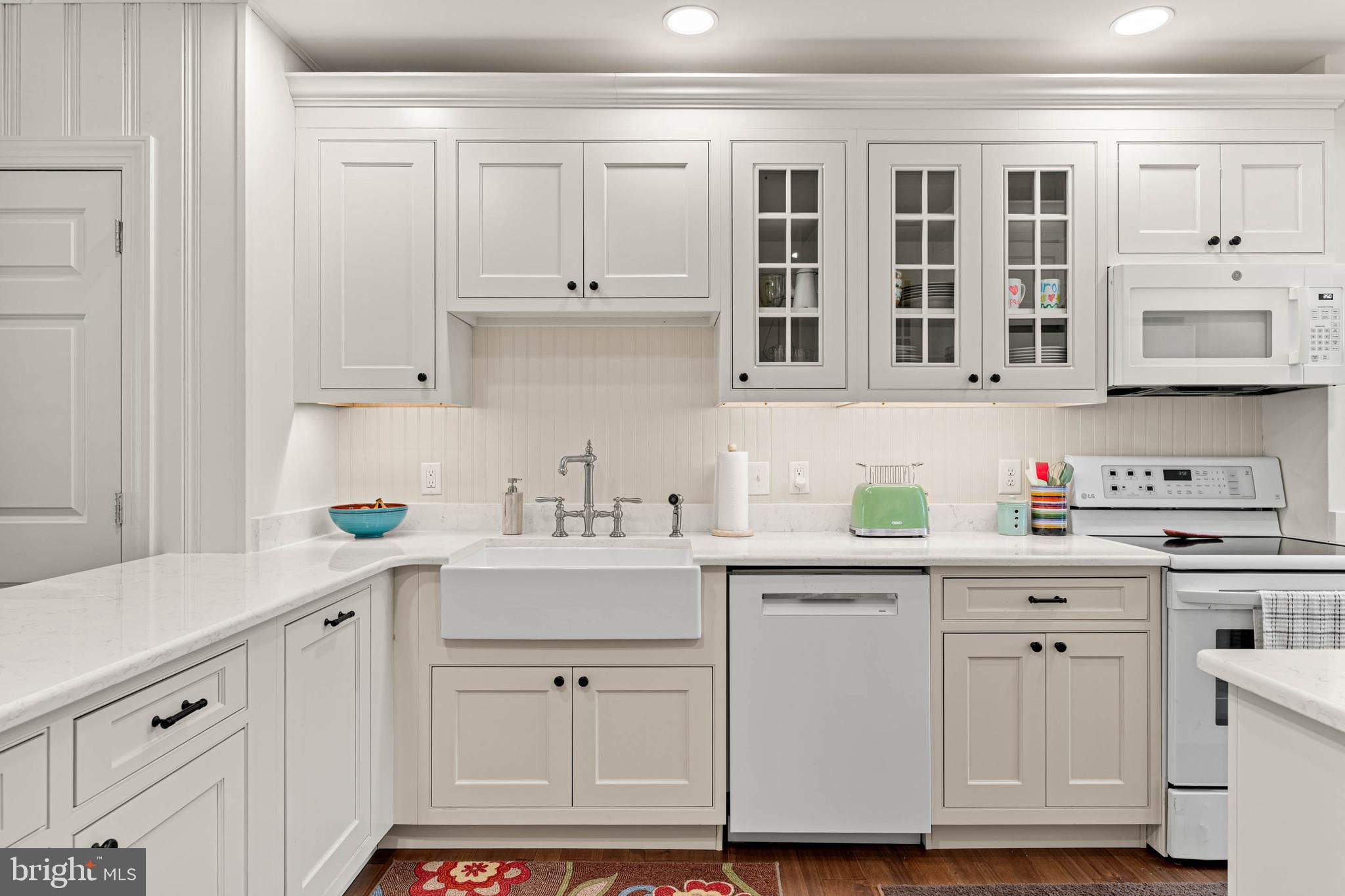 GLADWYNE - Residential