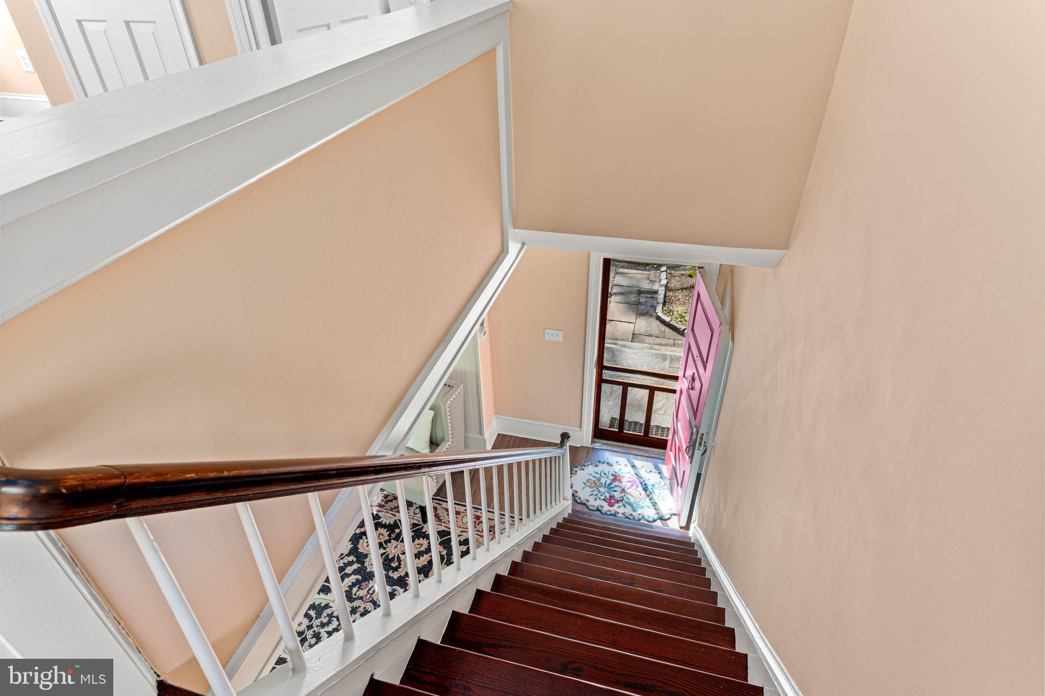 GLADWYNE - Residential