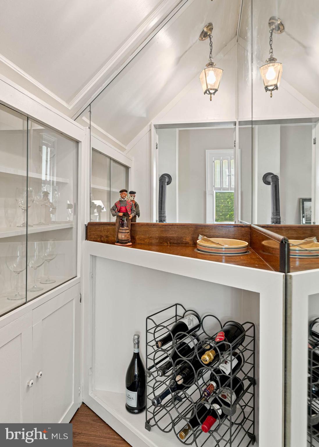 GLADWYNE - Residential