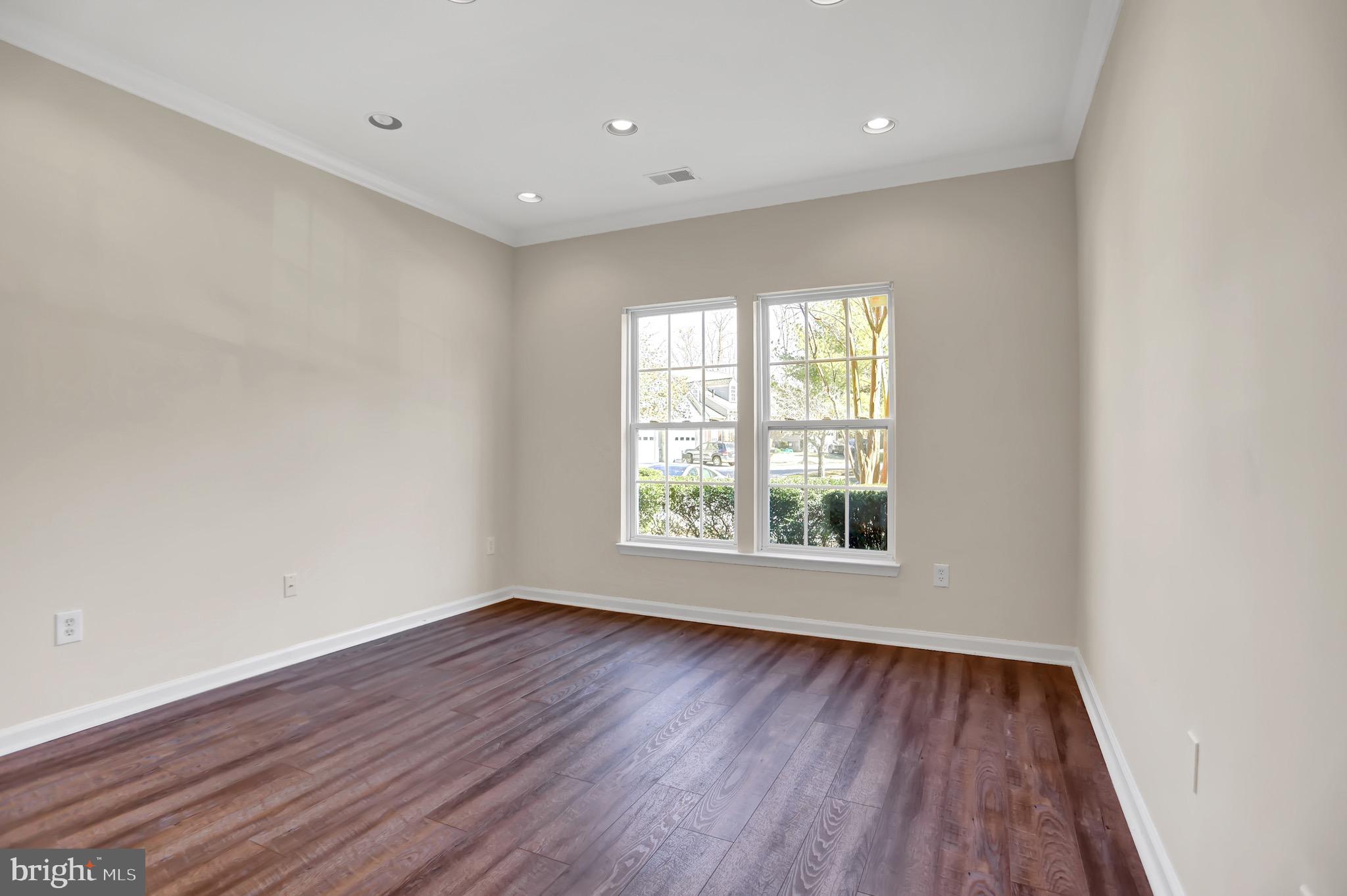 GLYNDON TRACE - Residential