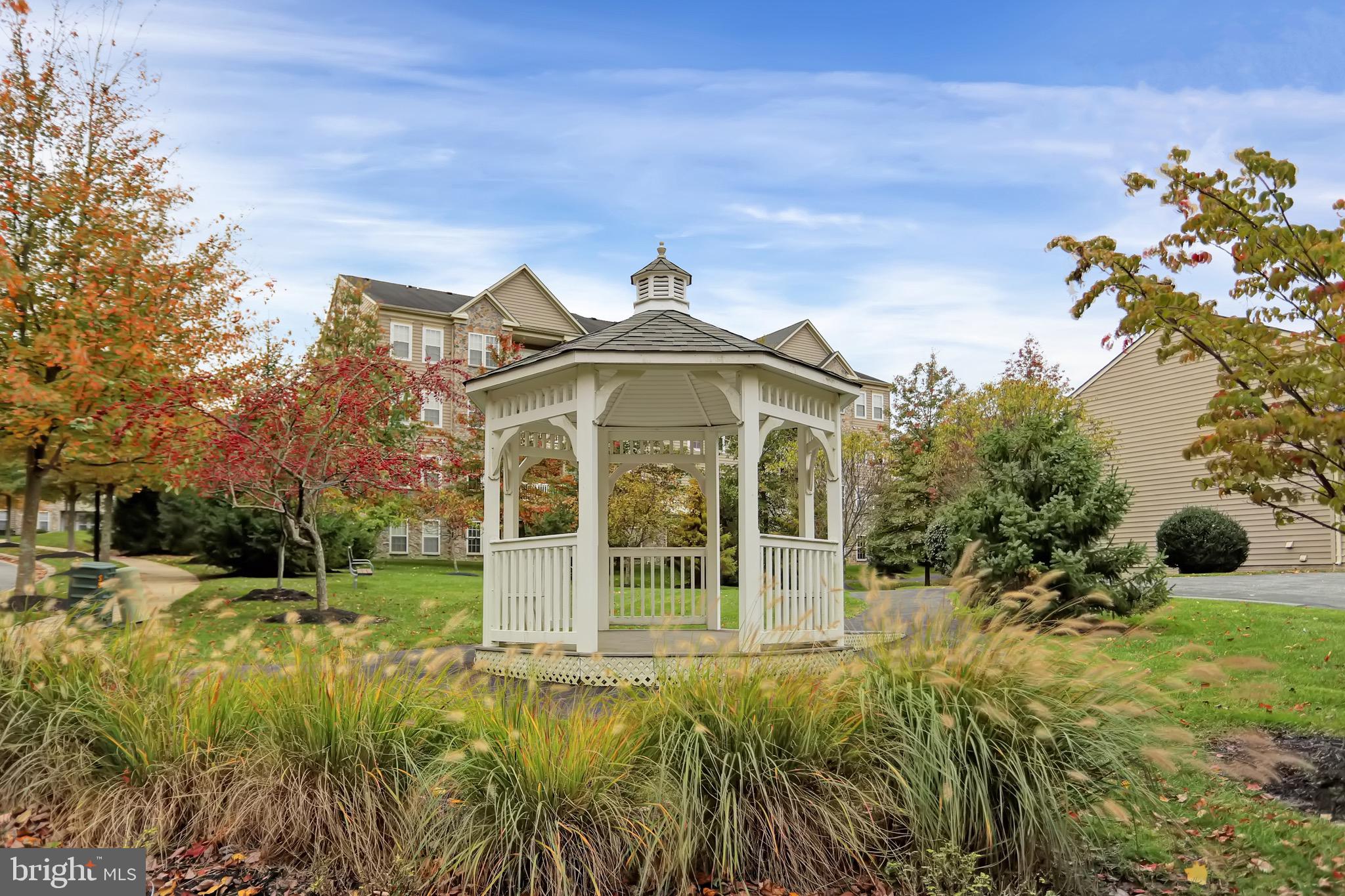 GLYNDON TRACE - Residential