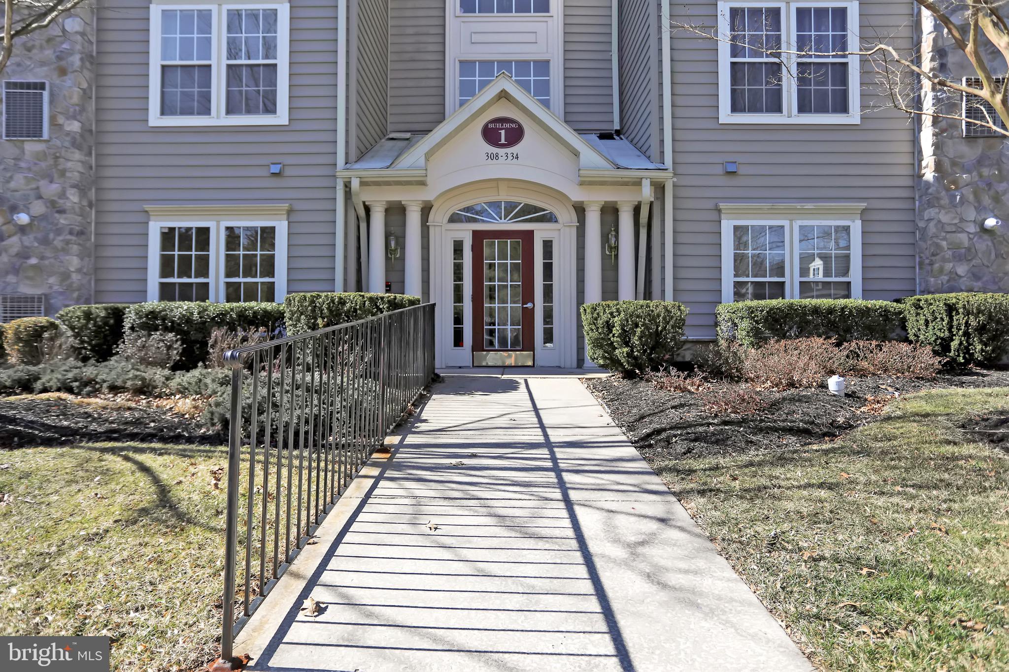 GLYNDON TRACE - Residential